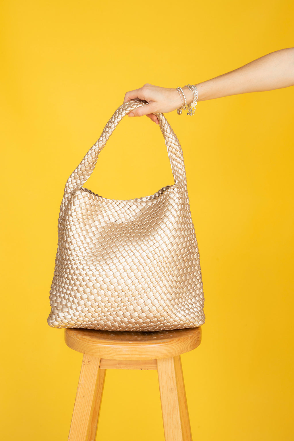 Tote Tejida Oro