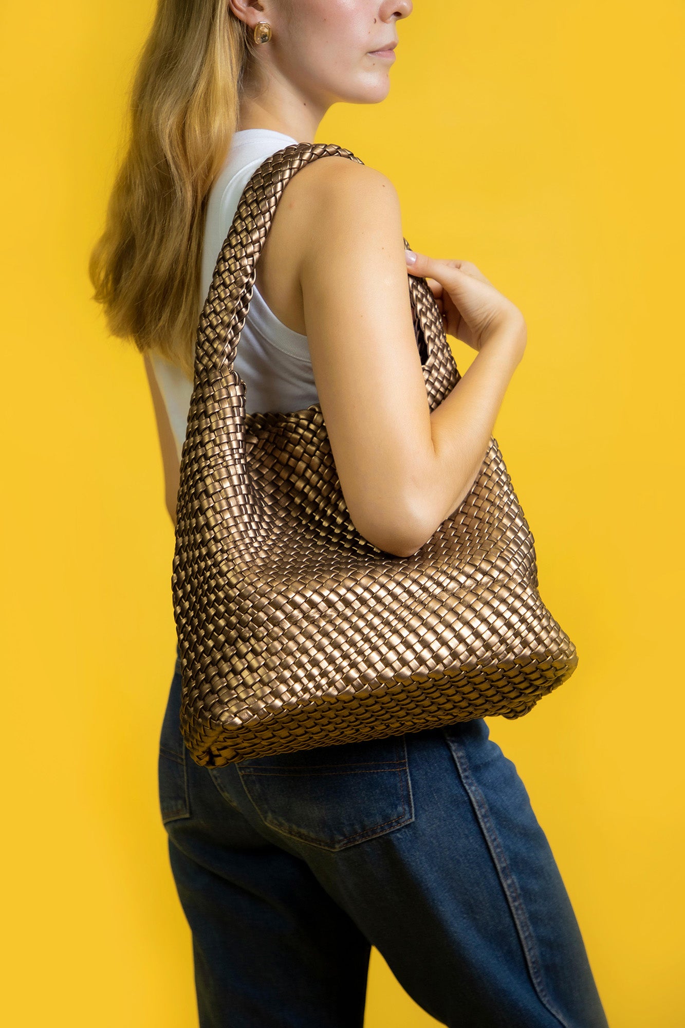 Bolsa Tote Tejida Bronce